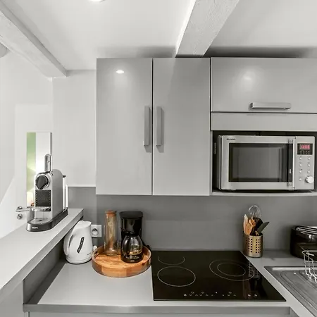 Cozy Le Cedre, Port De Tropez Apartment