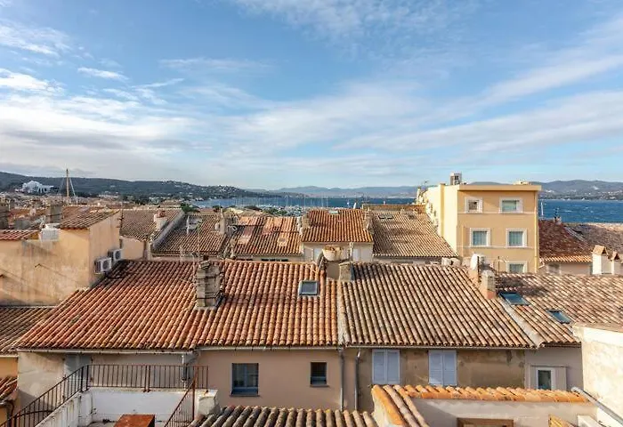 Apartment Cozy Le Cedre, Port De Tropez
