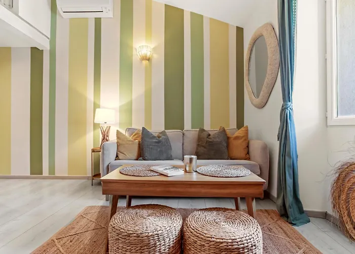 Cozy Le Cedre, Port De Tropez *